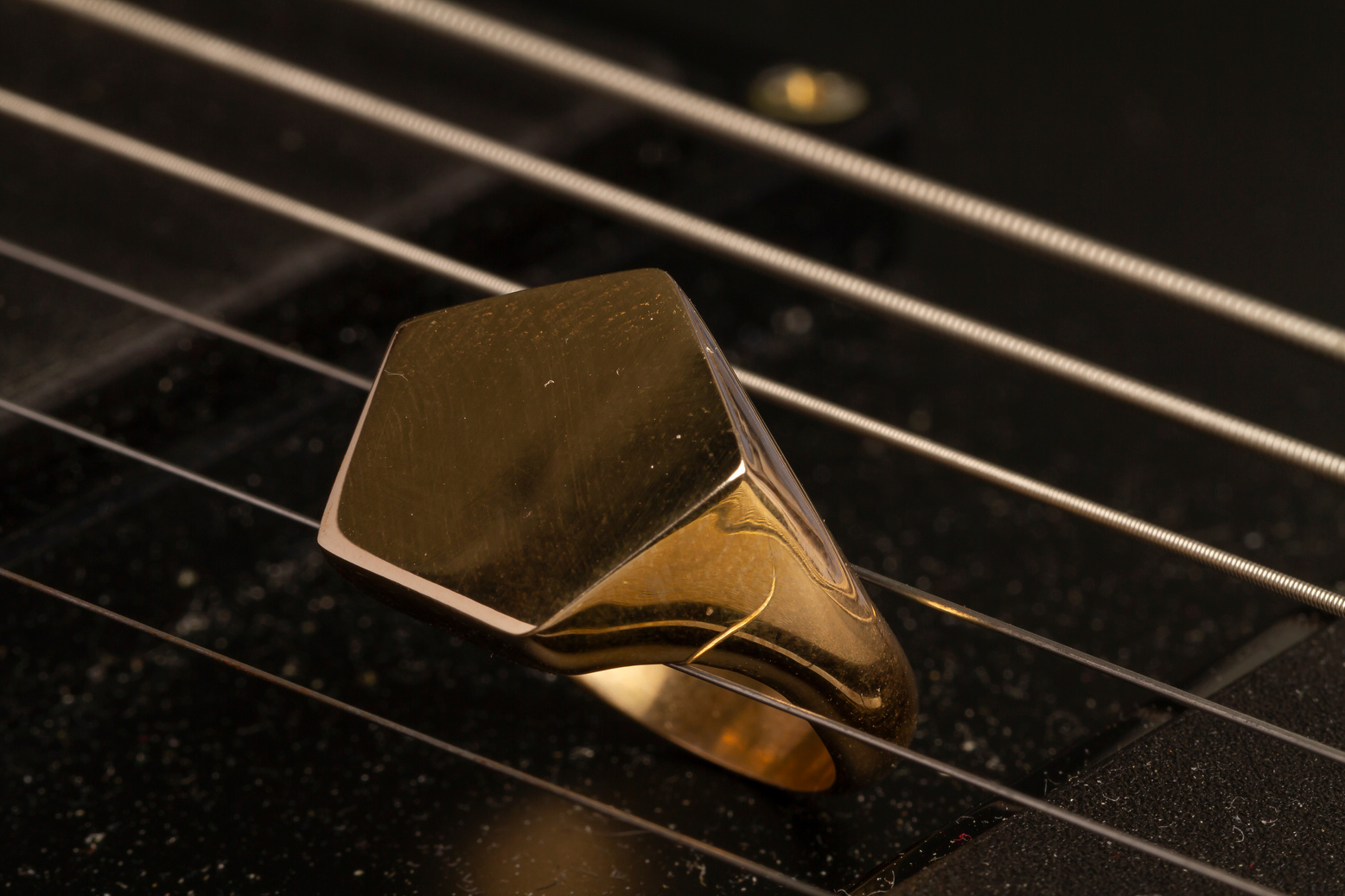 Geometric golden ring